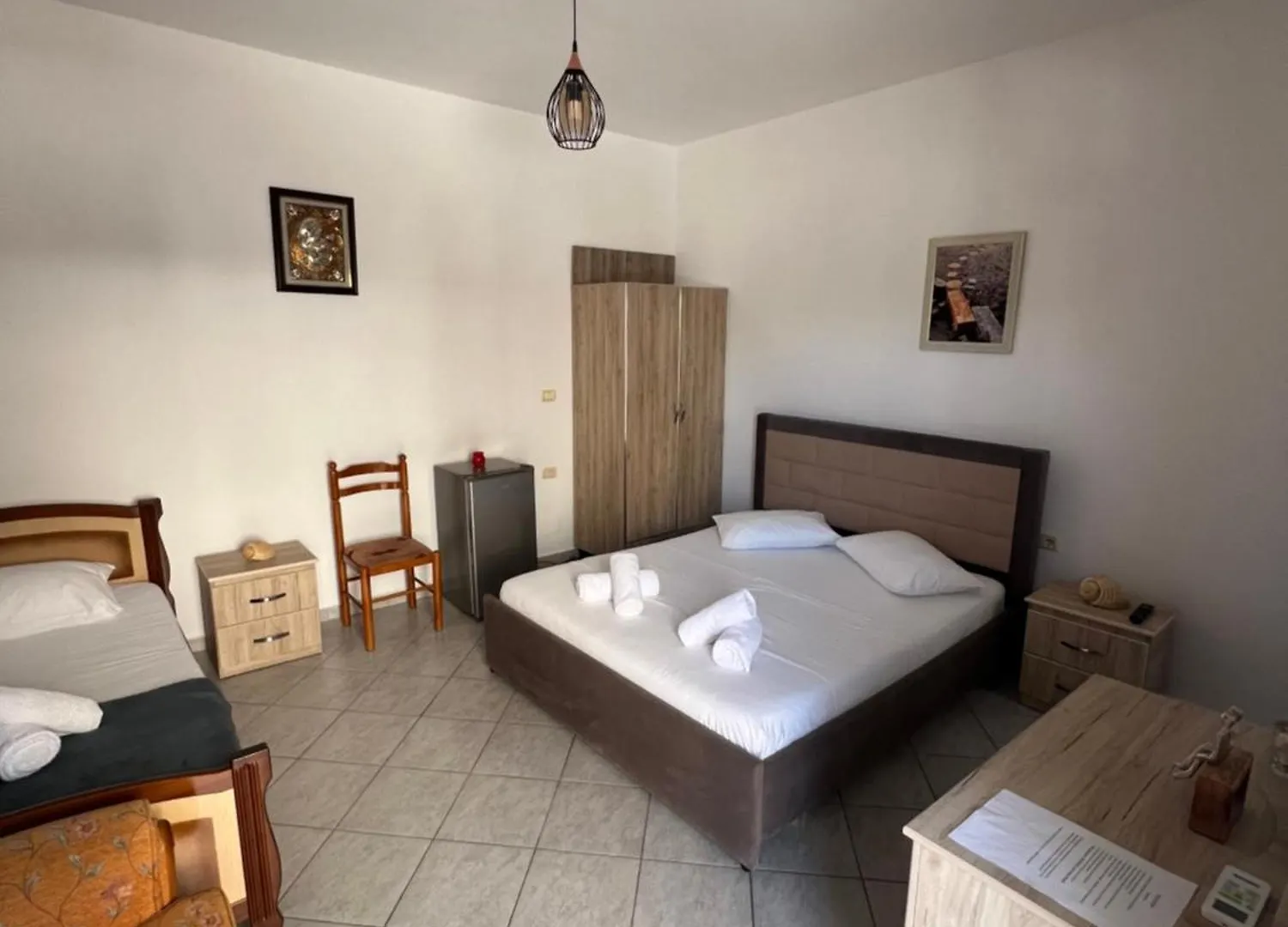 Mandi'S Apartment Ксамил Гостевой дом